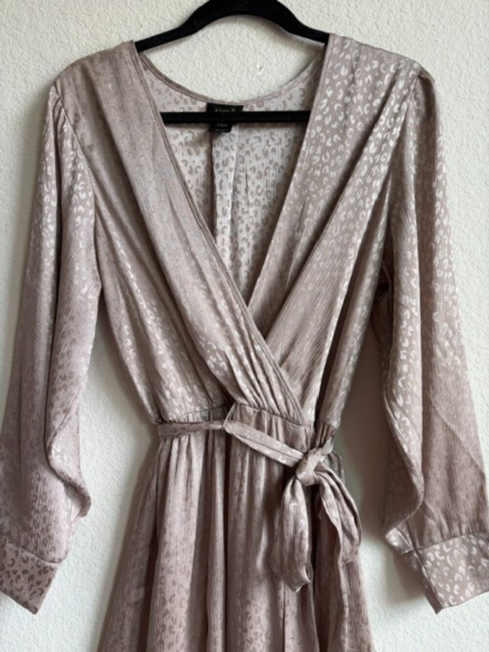 Alexa B Women’s Faux Wrap Midi/Maxi Dress Taupe Animal Leopard Print Sz 12 Glam - Picture 3 of 9